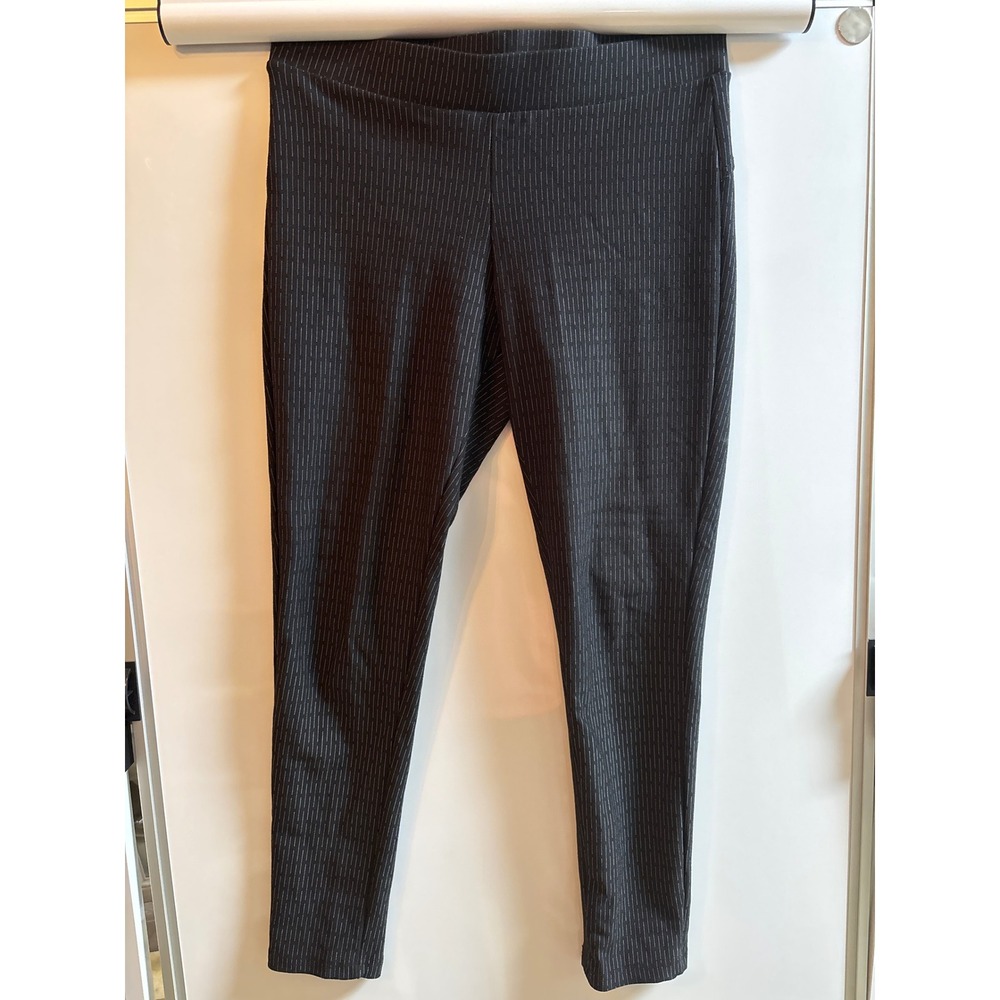 Lark and Grey women's leggings medium petite black white athletic